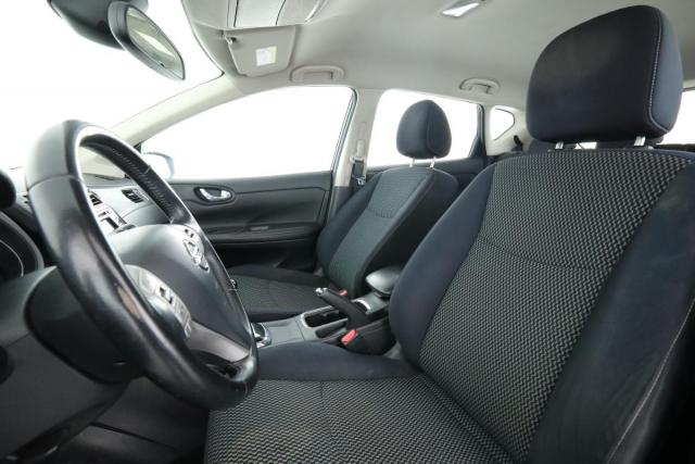 Nissan Pulsar image 7