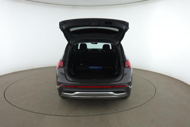 Hyundai Santa Fe image 6