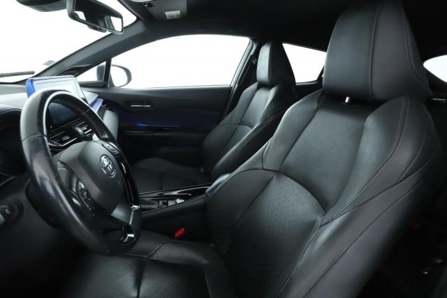 Toyota C-Hr image 7