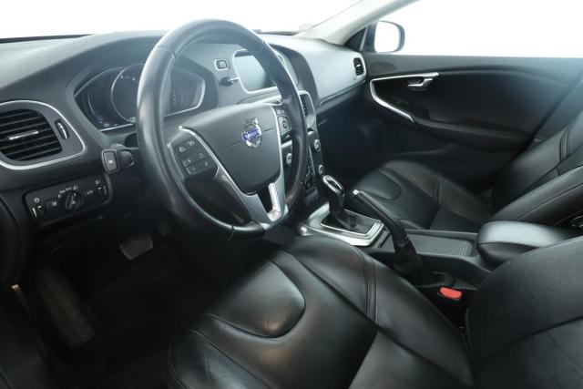Volvo V40 image 1