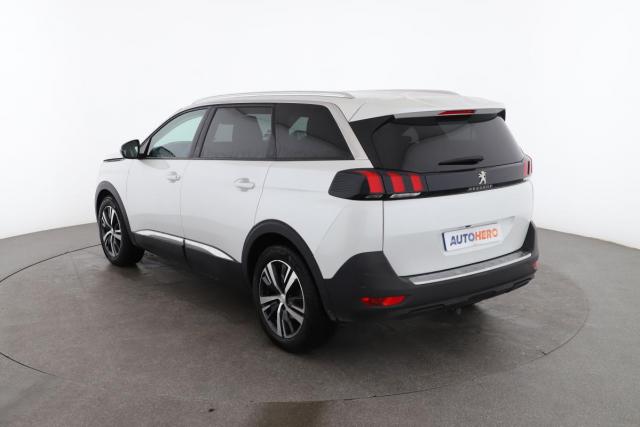 Peugeot 5008 image 8
