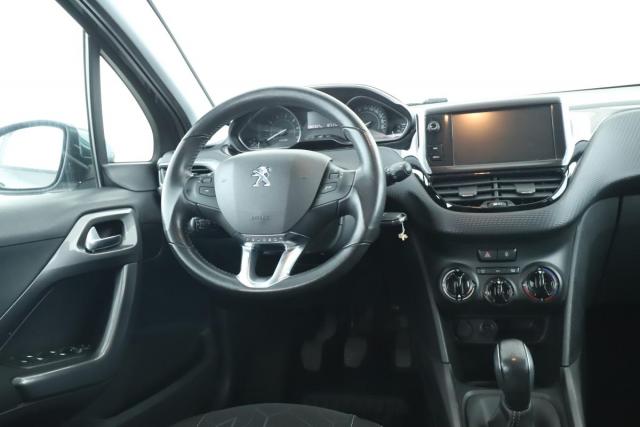 Peugeot 2008 image 7
