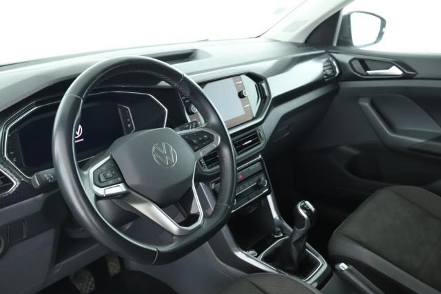 Volkswagen T-Cross image 8