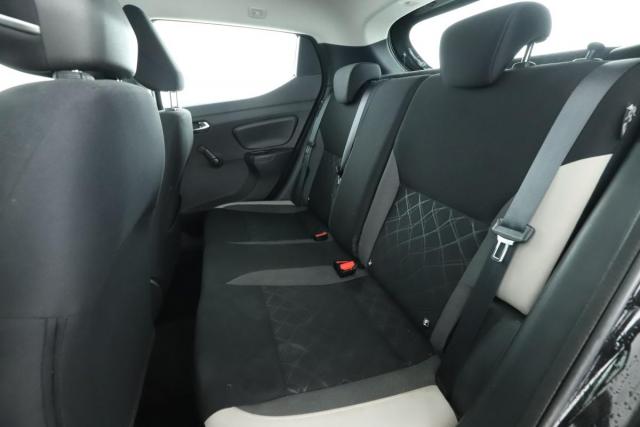 Nissan Micra image 5