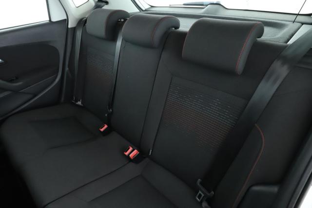 Volkswagen Polo image 8