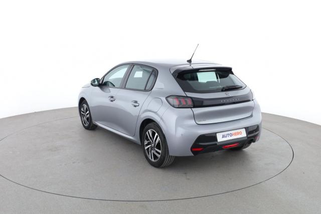 Peugeot 208 image 3