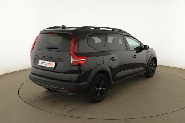 Dacia Jogger image 1