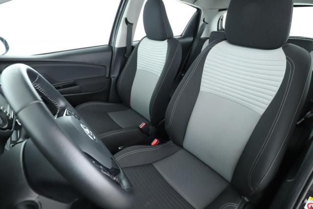 Toyota Yaris image 5