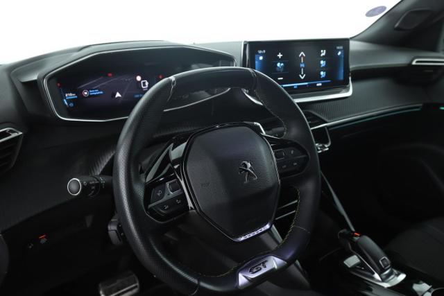 Peugeot 2008 image 2