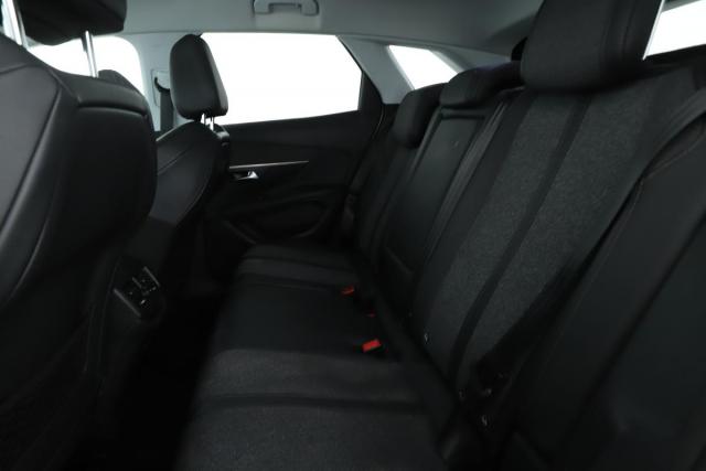 Peugeot 3008 image 6
