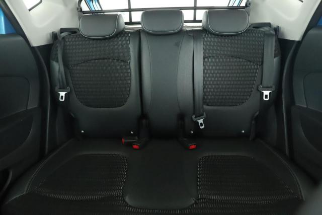 Renault Captur image 2