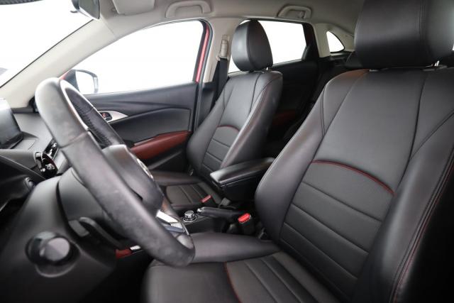 Mazda Cx-3 image 8