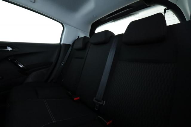 Peugeot 208 image 4