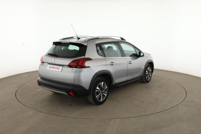 Peugeot 2008 image 3