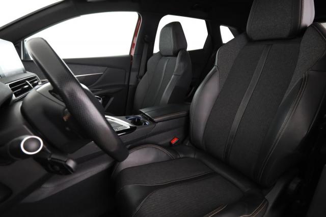 Peugeot 3008 image 1