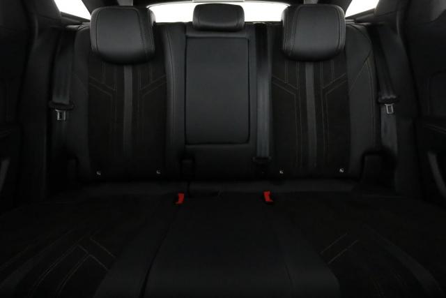 Peugeot 3008 image 1