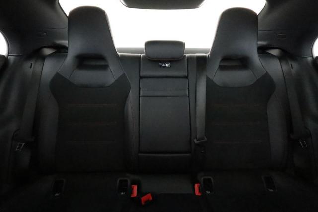 Mercedes Benz Cla image 5