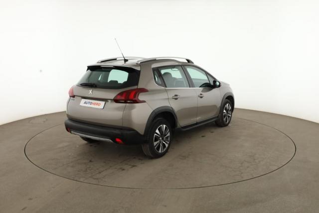 Peugeot 2008 image 4