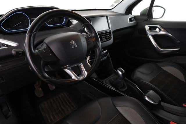 Peugeot 2008 image 1