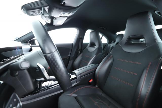 Mercedes Benz Cla image 7