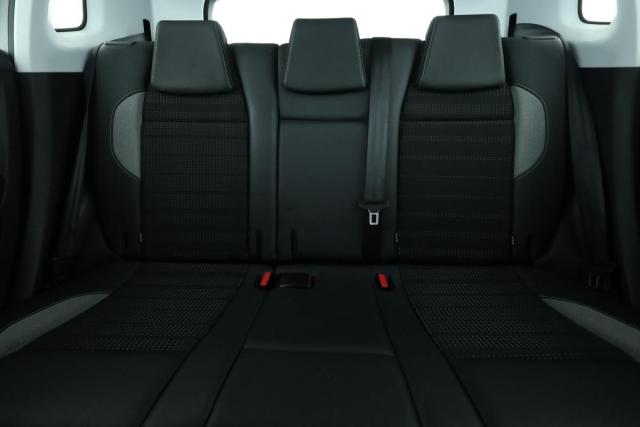 Peugeot 2008 image 6