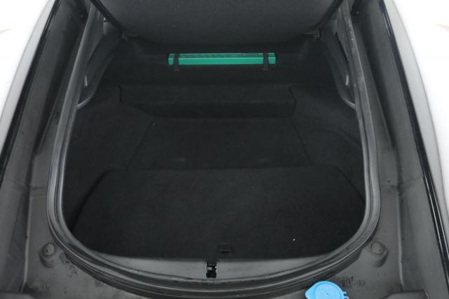 Jaguar F-Type image 2