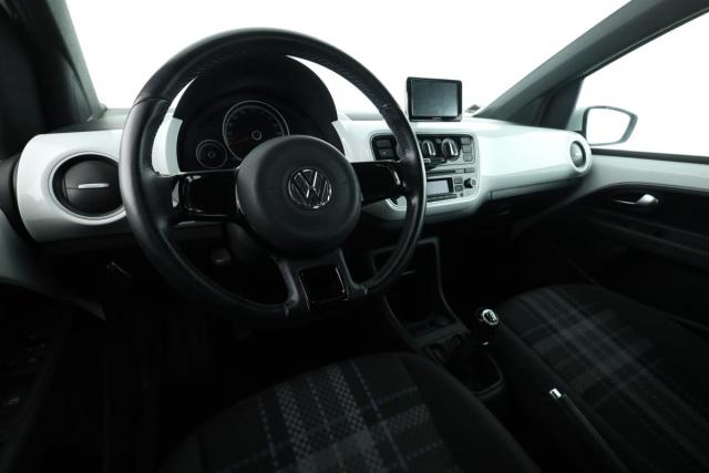 Volkswagen Up! image 7