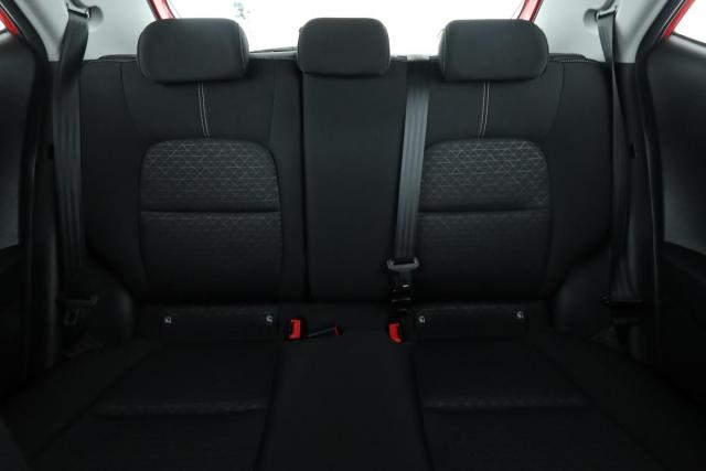 Kia Picanto image 8
