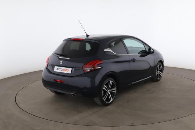 Peugeot 208 image 4