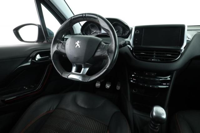 Peugeot 208 image 1