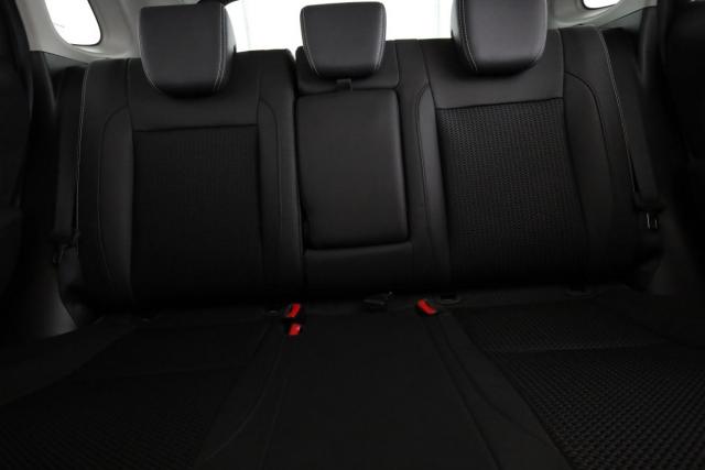 Suzuki S-Cross image 2