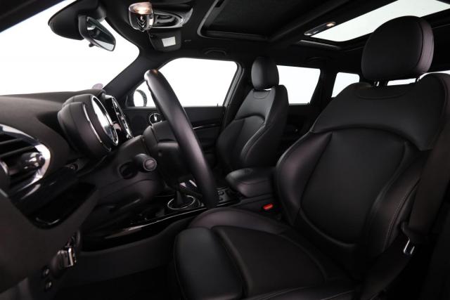 Mini Clubman image 7