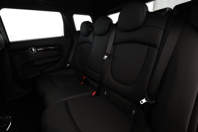 Mini Clubman image 3