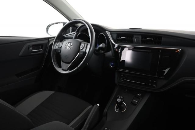 Toyota Auris image 4