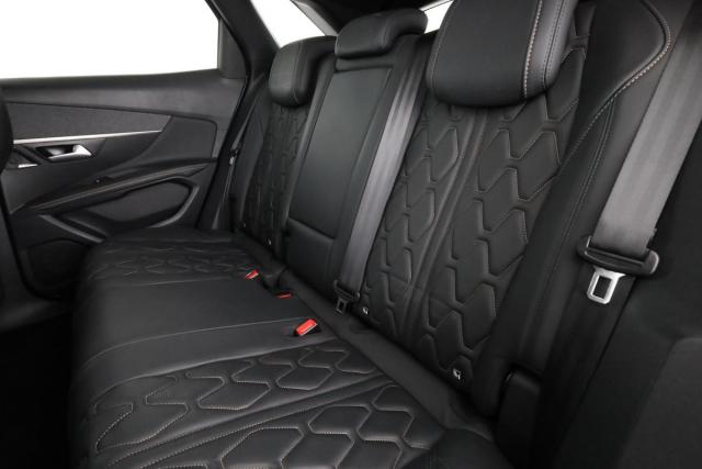 Peugeot 3008 image 3