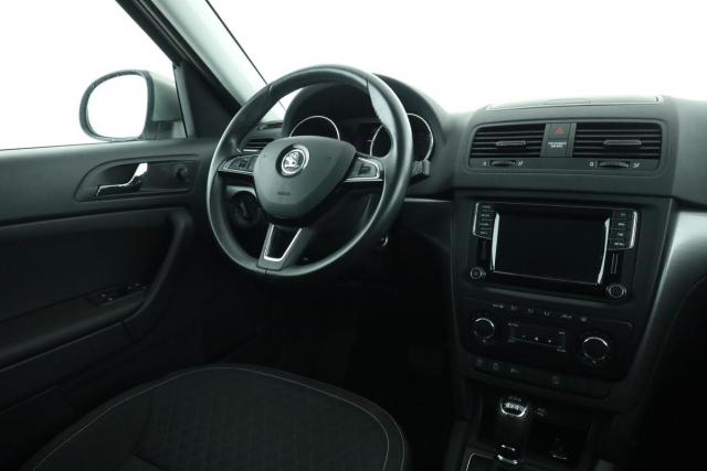 Skoda Yeti image 8