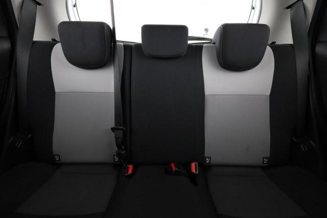 Toyota Yaris image 3