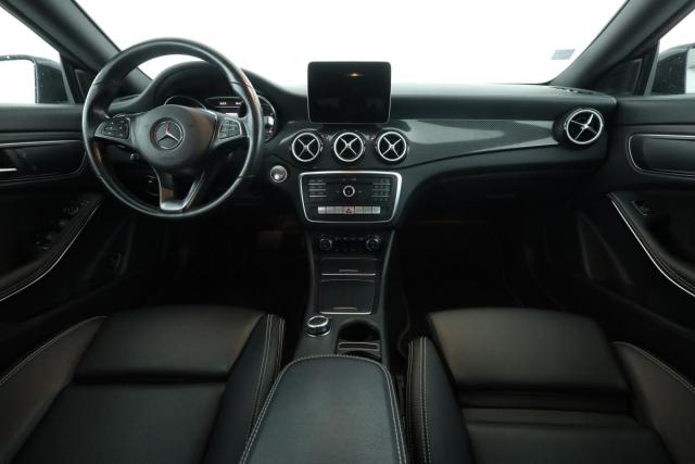 Mercedes Benz Cla image 3