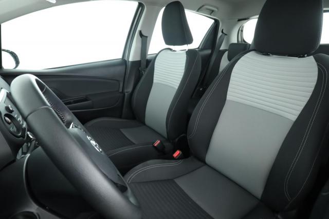 Toyota Yaris image 3