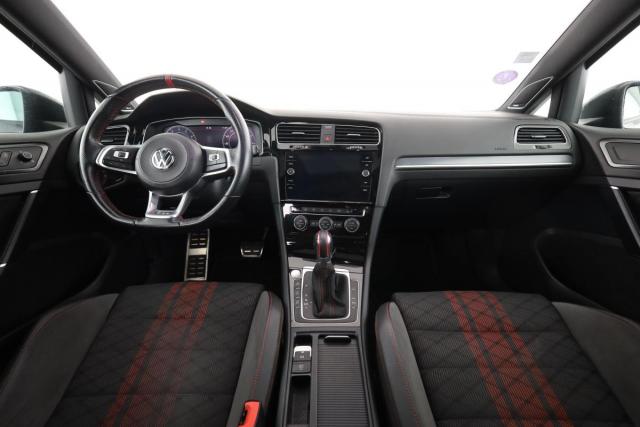 Volkswagen Golf image 9