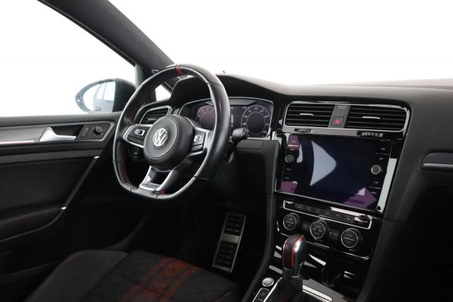 Volkswagen Golf image 2