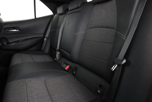 Toyota Corolla image 6