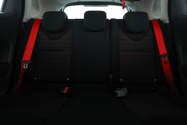 Renault Clio image 9