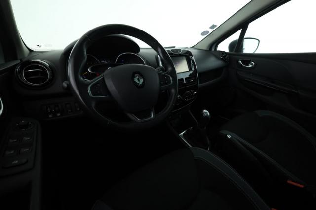 Renault Clio Estate image 2