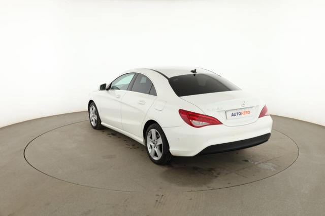 Mercedes Benz Cla image 8