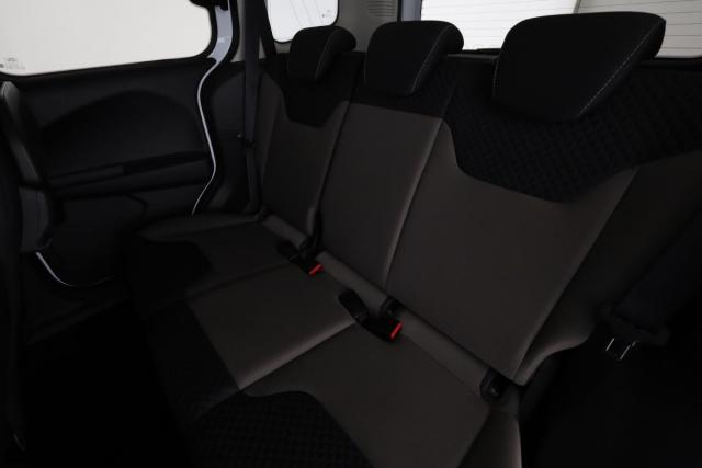 Ford Tourneo image 3