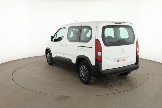 Peugeot Rifter image 9