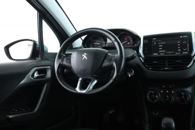 Peugeot 2008 image 5
