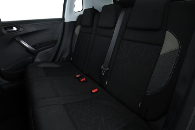 Peugeot 2008 image 3