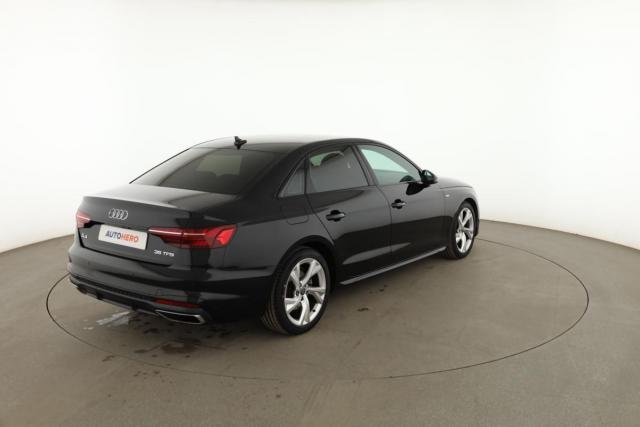 Audi A4 image 9